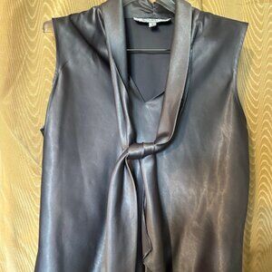 NINE WEST GRAY SLEEVEESS SATINY TOP